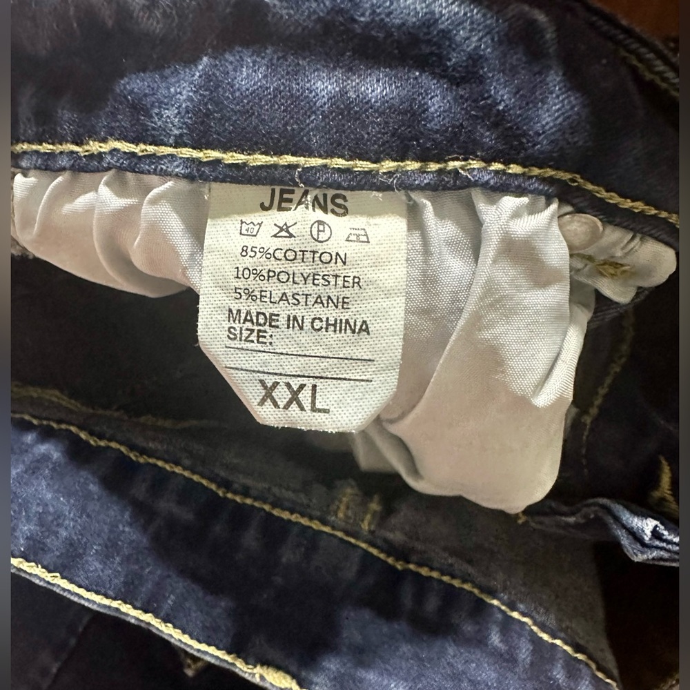 Jean Shorts - Picture 3 of 3